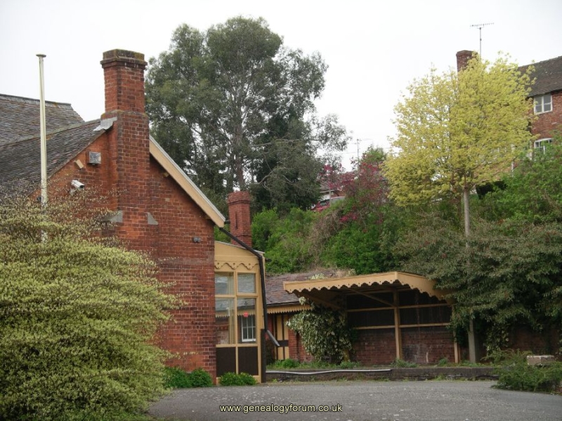 Newnham Bridge Railway Station,  2008