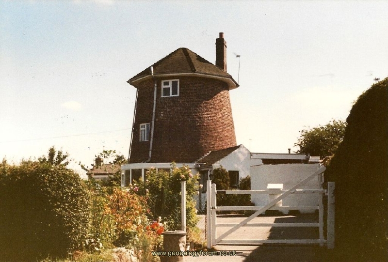 009d  Tettenhall Wood - Windmill, Mill Lane