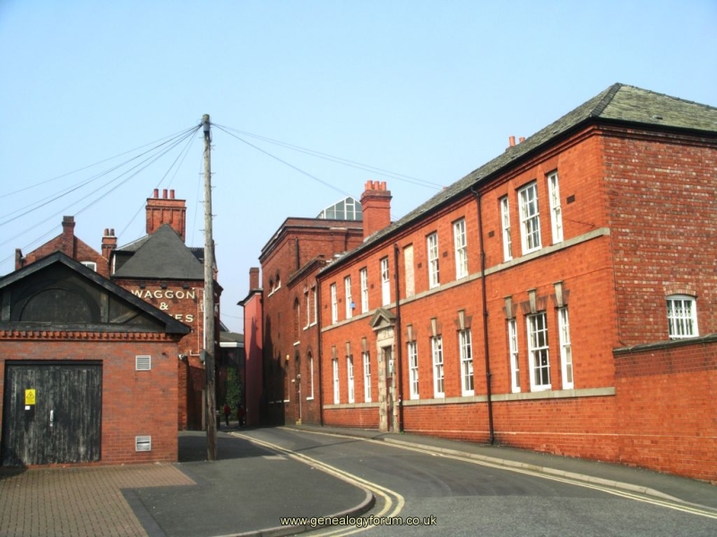 Oldbury - 'Waggon & Horses' (rear) and Police Station