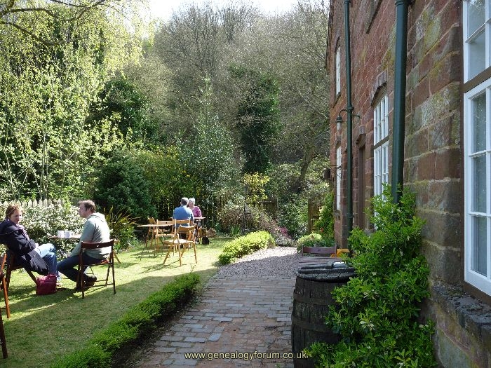 005bb Kinver - Tea Garden, Rock House