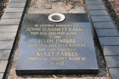 Parkes 2 - John Garnett, Ellen & dau Mary