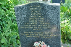 Vernon - Sydney, Annie & dau Joyce