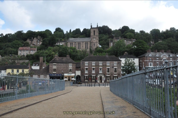 Tontine Hotel / St Luke's Church