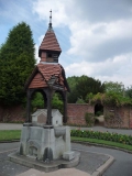 (15) Drinking Fountain