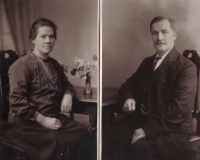 Arthur Tromans and wife Lucy Ann (nee Marsh)