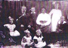 Annie Taylor (nee Danks) born 1881 - taken abt 1916