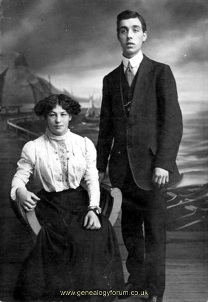 Harriet Fanny Hadley 1894-1951 and husband Walter James Follis 1893-1955