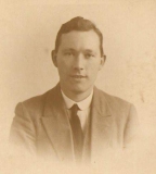 1b - Hellard Charles William born 1893 Tiverton Devon