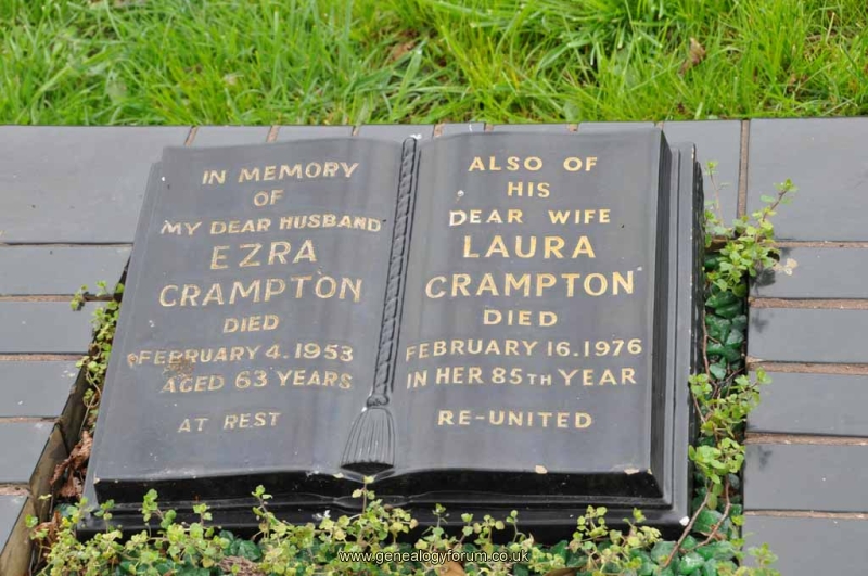 Crampton 1 - Ezra, Laura