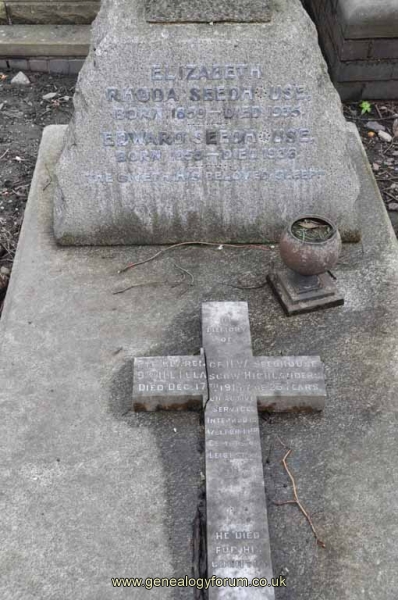 Seedhouse - Edward, Elizabeth