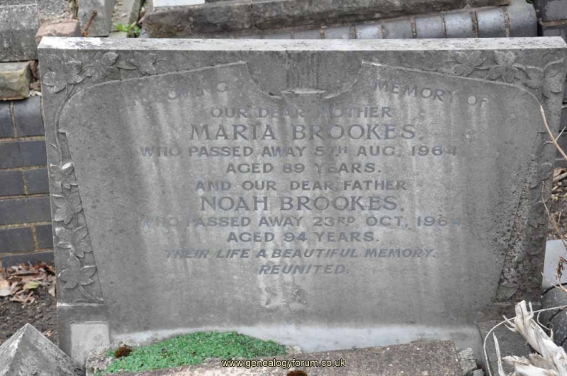 Brookes - Noah, Maria
