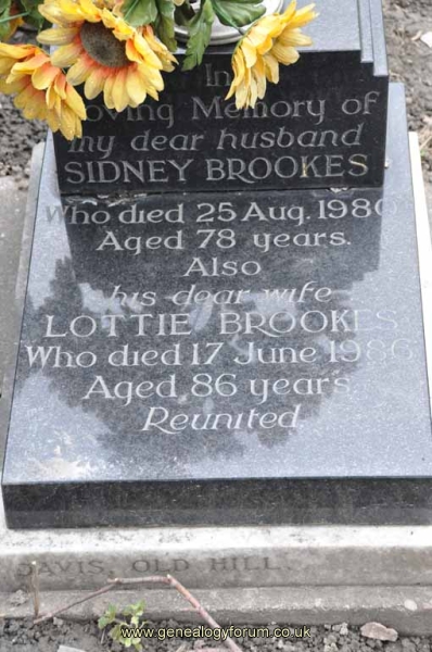 Brookes - Sidney, Lottie