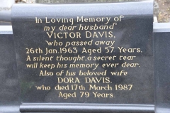 Davis - Victor, Dora