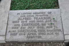 Pearson - Alfred, Gertrude & dau Gertrude