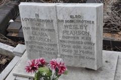 Pearson - Clara & Sapper Wesley Pearson RE1