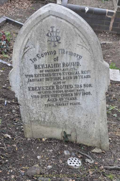 Round - Benjamin & son Ebenezer