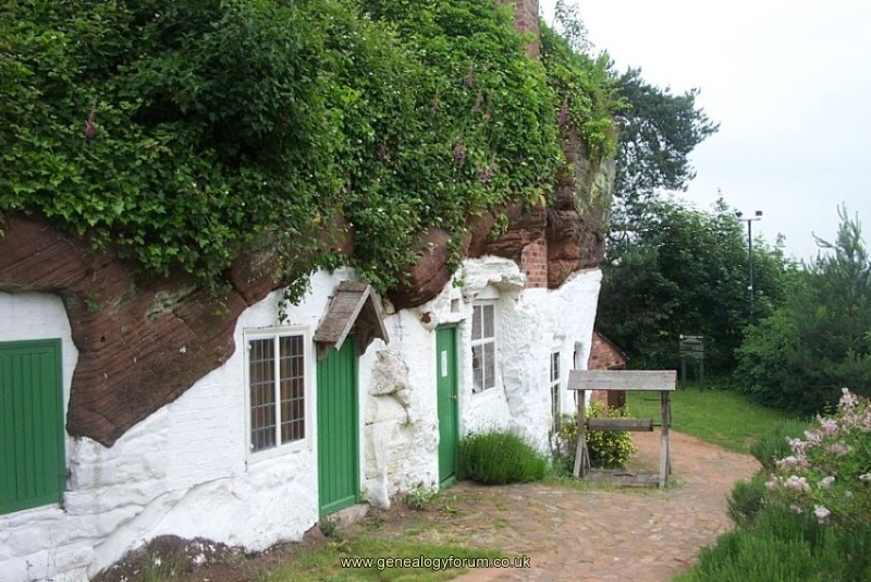 005bb Kinver - Rock Houses