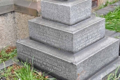 Mitchell - Thomas E, Mary Helen & son Thomas Ellis