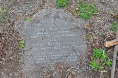Nock - Cissie May & Linda Beryl