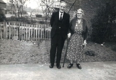 Thyrza and Isaac JONES abt 1962