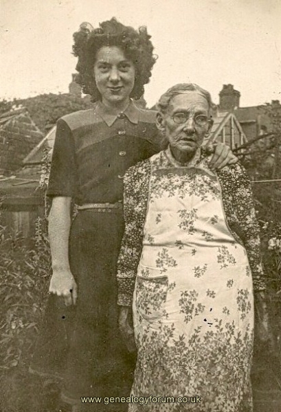 Brenda SEELEY b1923 & Sarah Jane COOPER