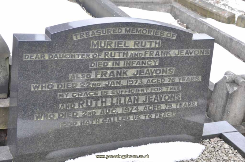 Jeavons - Frank, Ruth Lilian & dau Murial