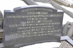 Jeavons - Frank, Ruth Lilian & dau Murial