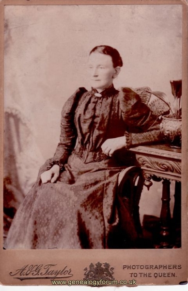 Elizabeth Garratt b.1852