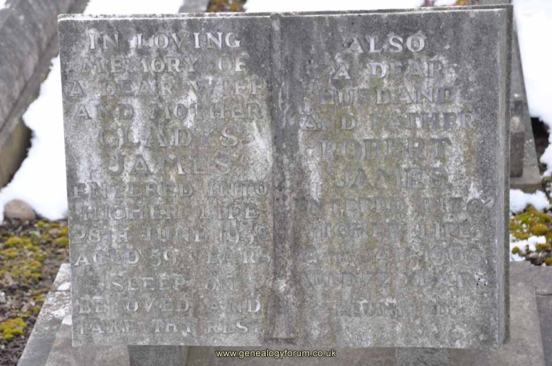 James - Robert, Gladys