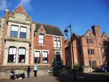 007h - Old Hill, Haden Hill House (2009)