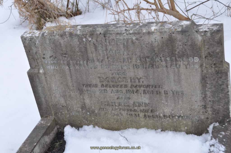 Westwood - Thomas, Sarah Ann & daug Dorothy