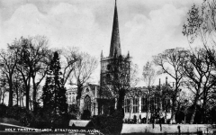 Stratford on Avon - Holy Trinity Church