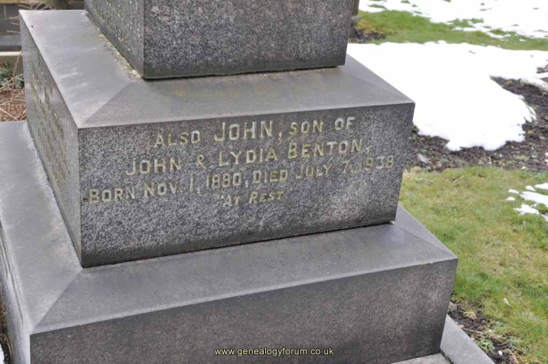 Benton 1 - John