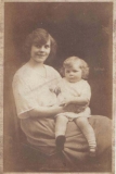 Doris Gwendoline Hodgetts 1 (wife of Cyril)  and dau Doris Hazel