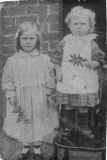 Doris Gwendoline Hodgetts  1 (nee Hill) & sister Ann Florella