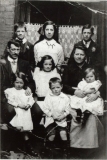 Arthur & Emily Williams & Family 1915