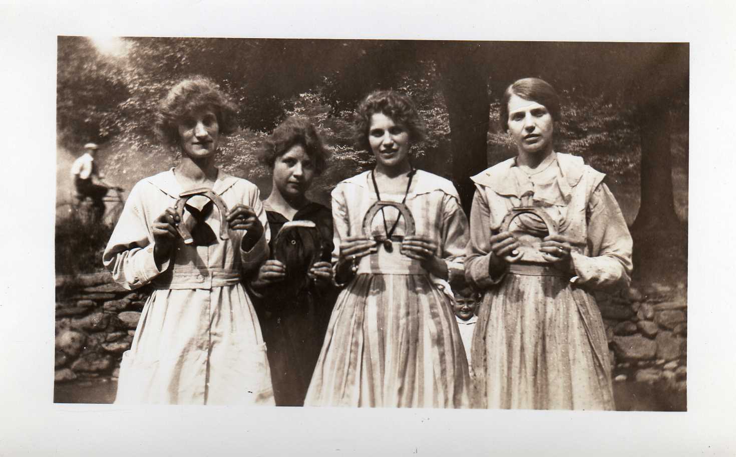 willetts ladies.jpg