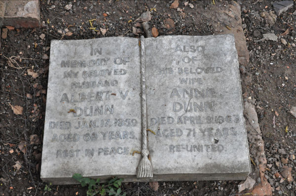 Dunn - Albert V, Annie.JPG