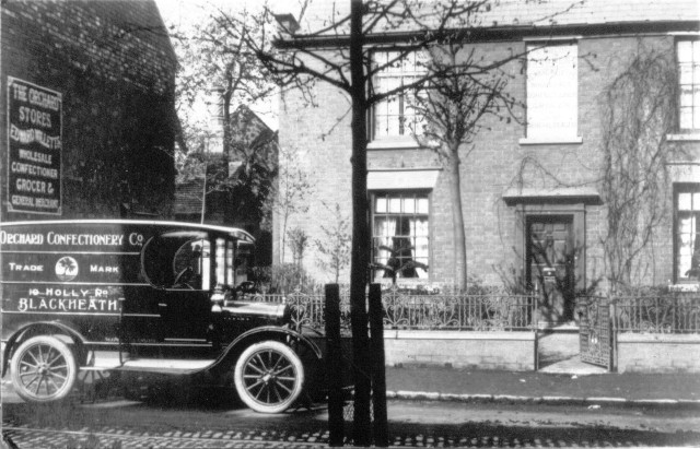 Orchard Van in Holly Road (RRRR).jpg